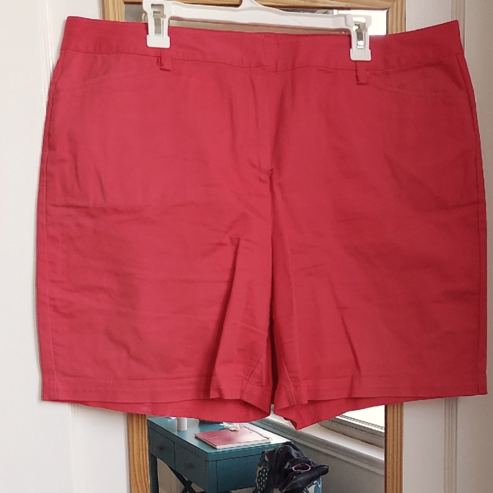Women's Mid Rise Red Shorts